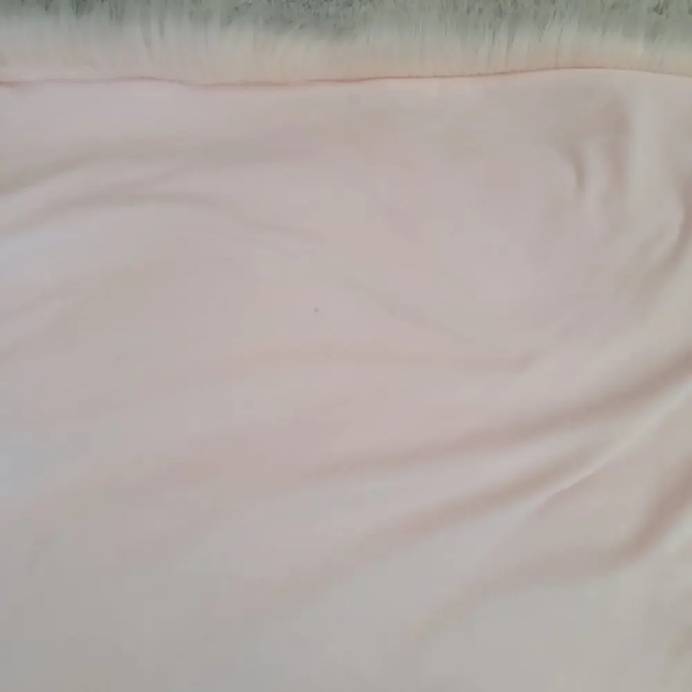 Pottery Barn Kids Faux Fur Eyelash Throw Blanket Rug Pink 45‎ x 60 Decor